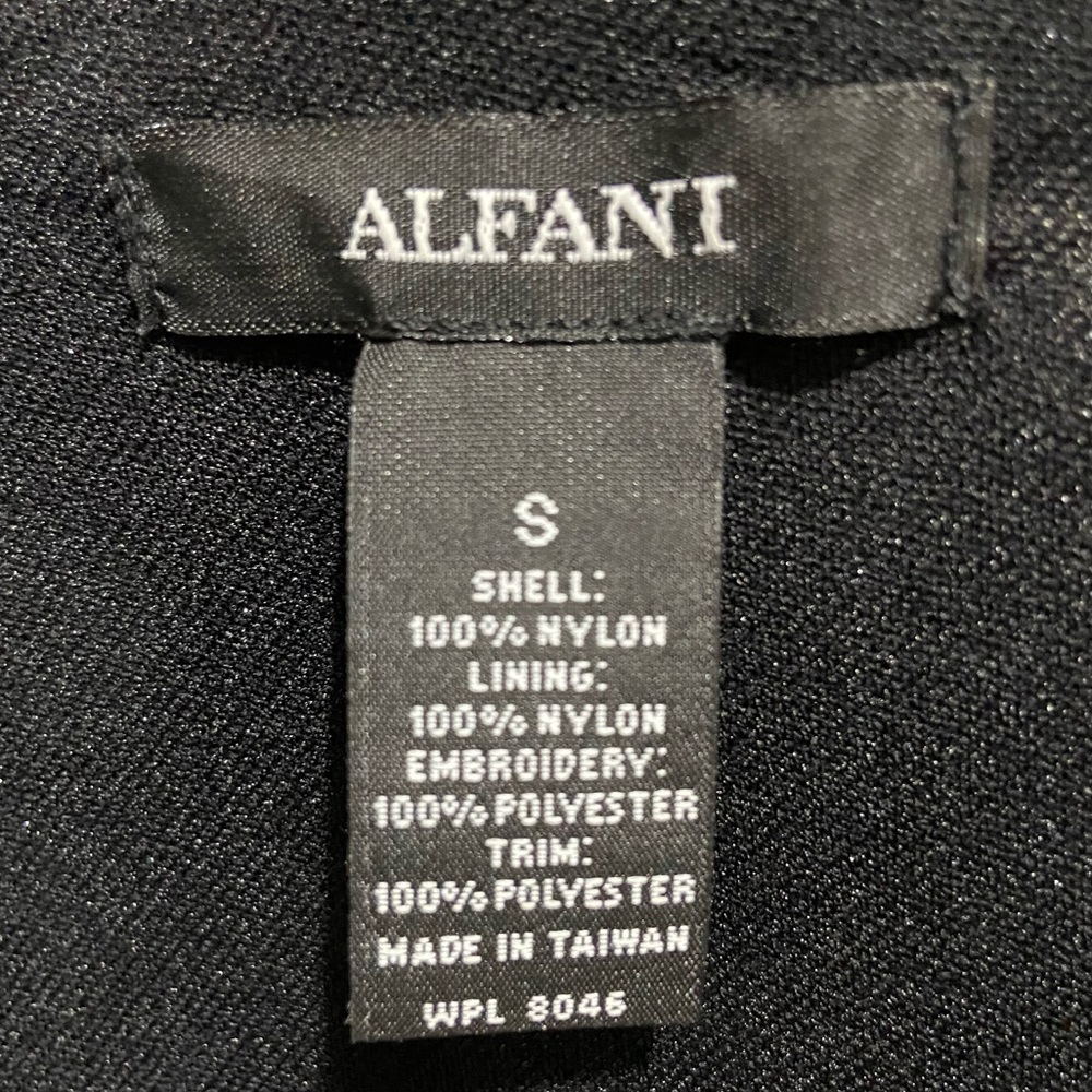 ALFANI Embroidered Top - Picture 4 of 4
